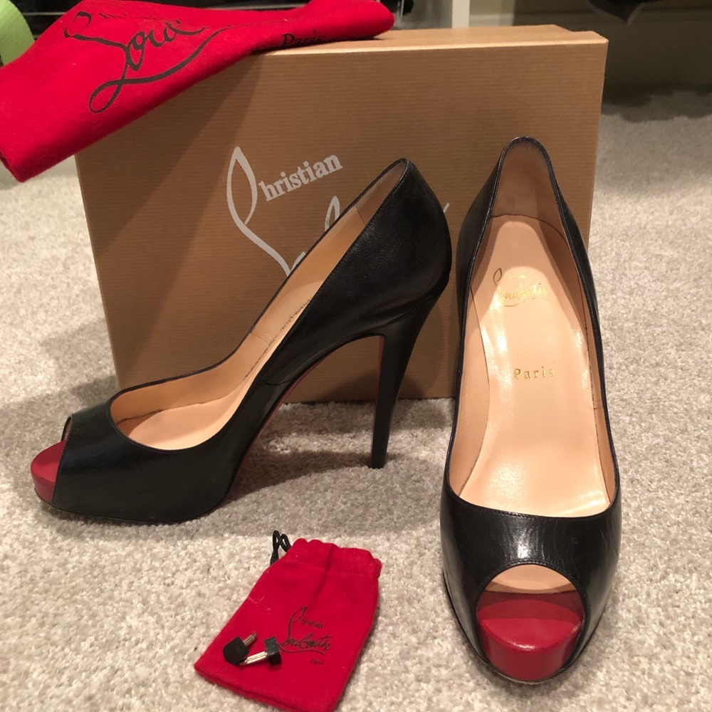 Christian Louboutin Very Prive 120 Pump Sz 40
